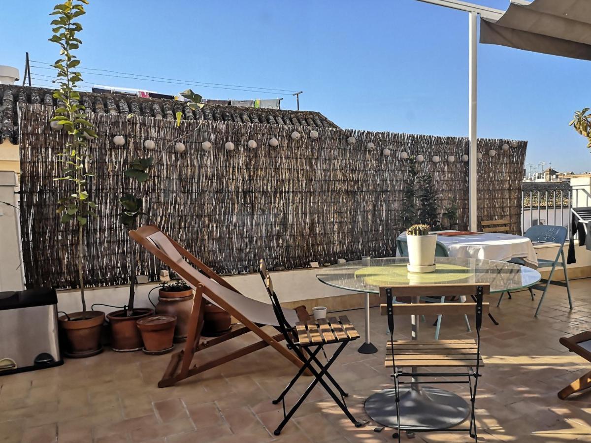 White Room Alameda Seville Exterior photo